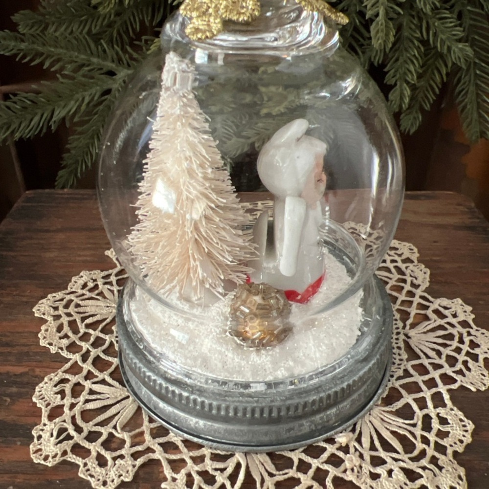 VTG | Whimsical Christmas Decor - Picture 4 of 5